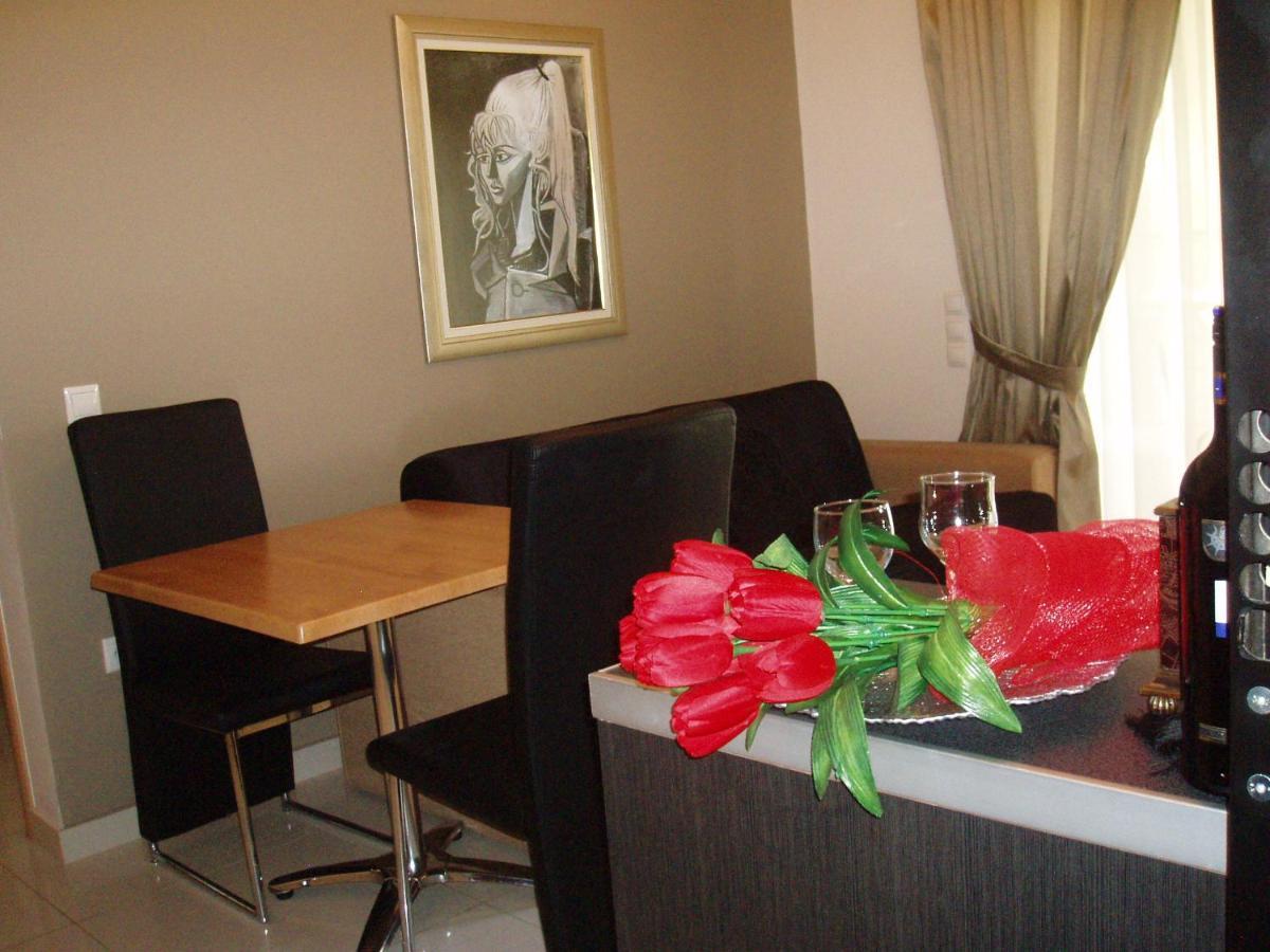 Palataki Residence มิลอย ภายนอก รูปภาพ
