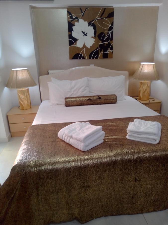 Palataki Residence มิลอย ภายนอก รูปภาพ