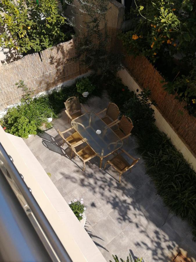 Palataki Residence มิลอย ภายนอก รูปภาพ